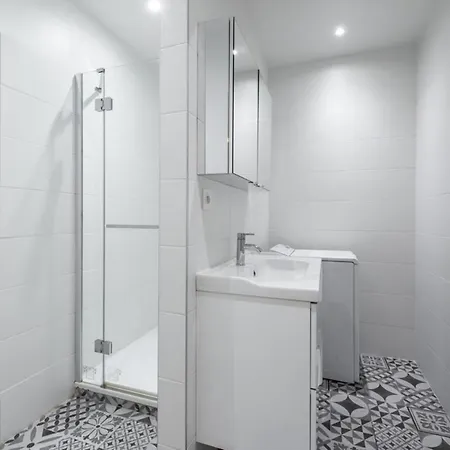 Bright Spacious Well-equipped Apartamento *